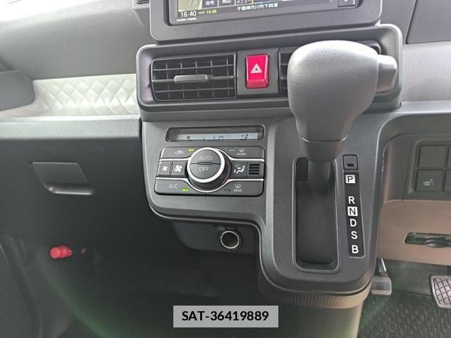 Daihatsu TANTO 2019-09 7879857-17