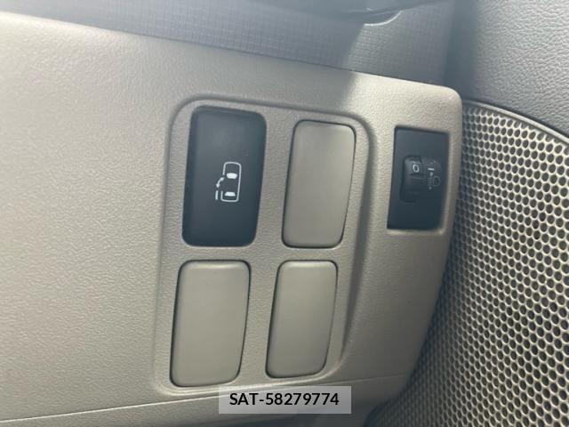 Daihatsu TANTO 2011-08 7879895-18