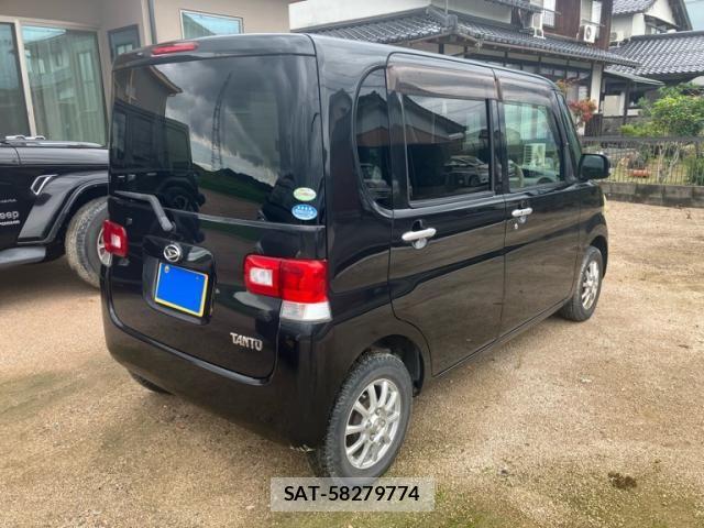 Daihatsu TANTO 2011-08 7879895-2