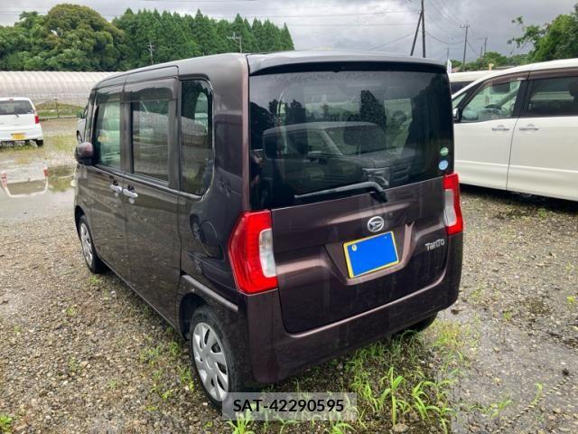 Daihatsu TANTO 2016-01 7879889-5