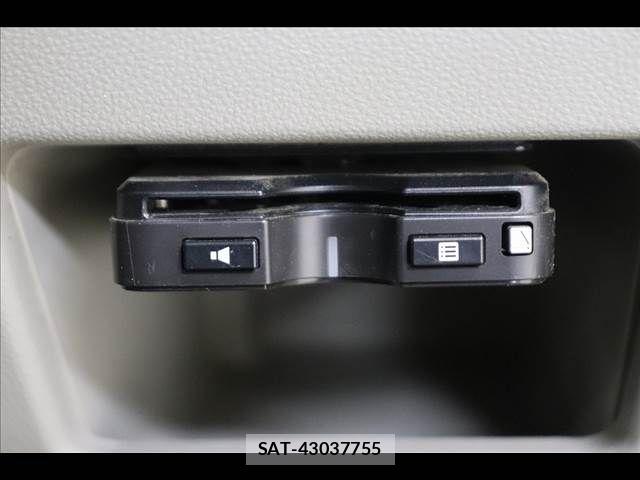 Daihatsu TANTO 2019-05 7879877-4