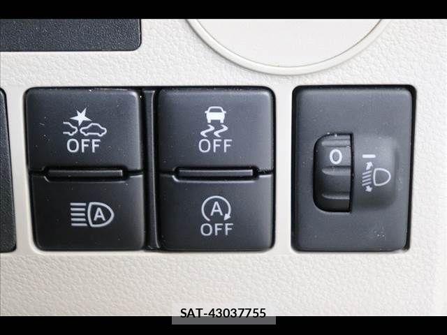 Daihatsu TANTO 2019-05 7879877-6