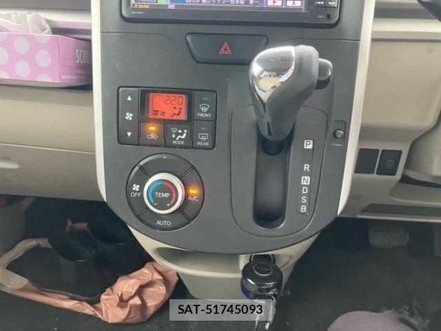 Daihatsu TANTO 2013-12 7879887-21