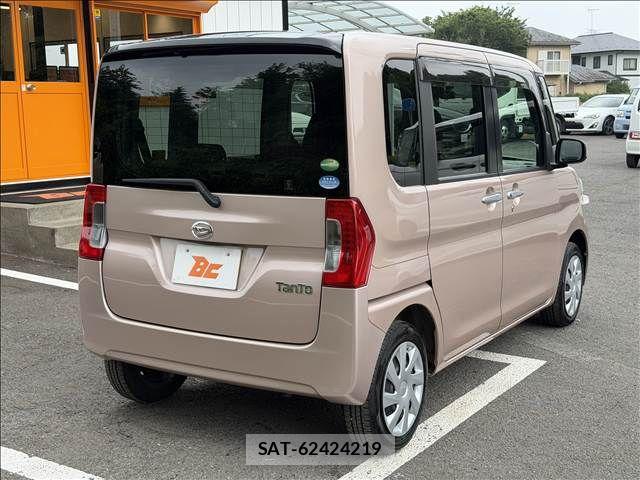 Daihatsu TANTO 2017-04 7879874-23