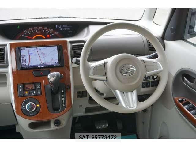 Daihatsu TANTO 2013-11 7879888-9