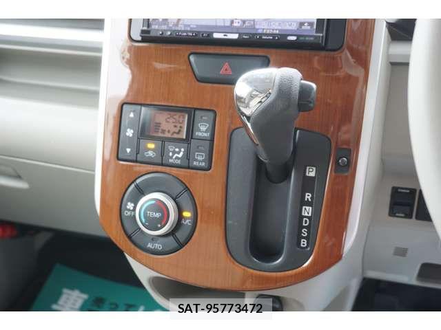 Daihatsu TANTO 2013-11 7879888-11