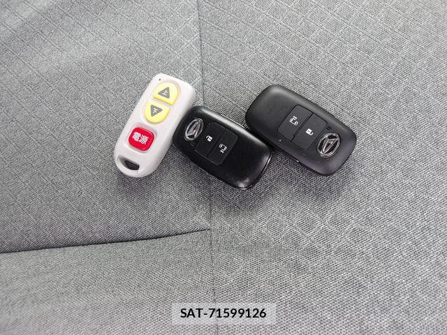 Daihatsu TANTO 2019-12 7964053-19
