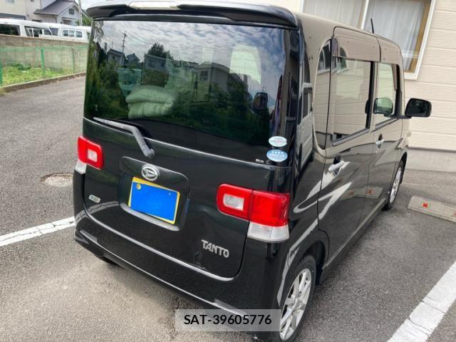 Daihatsu TANTO 2011-12 7964060-5