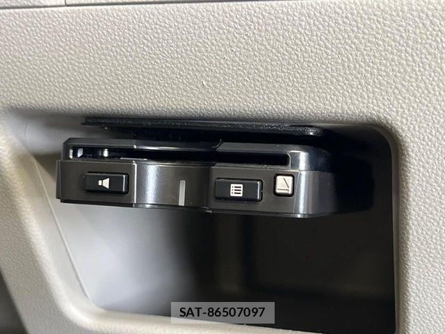 Daihatsu TANTO 2018-05 7964043-7