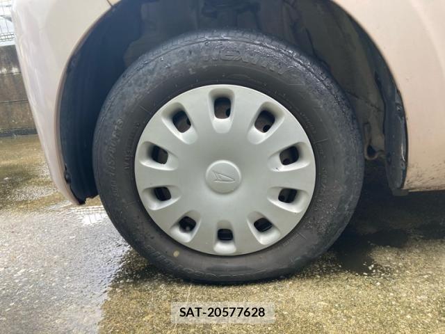 Daihatsu TANTO 2009-12 7964068-9