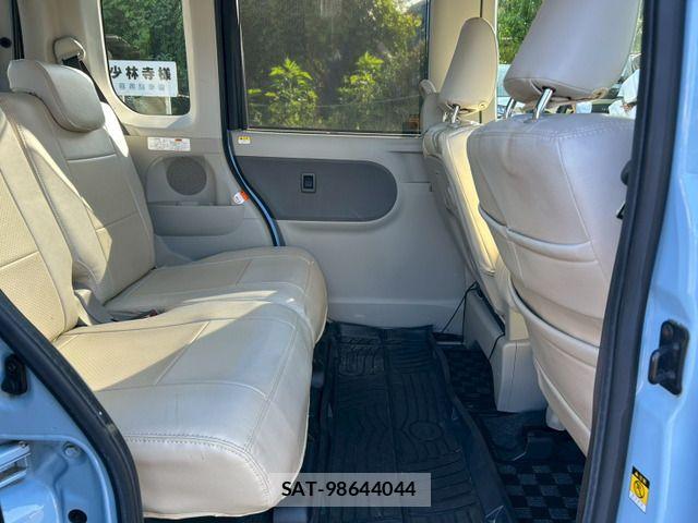 Daihatsu TANTO 2018-08 7981261-15
