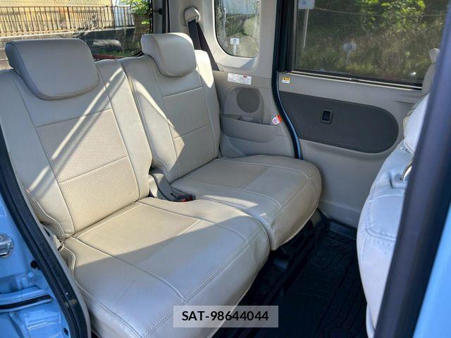 Daihatsu TANTO 2018-08 7981261-16