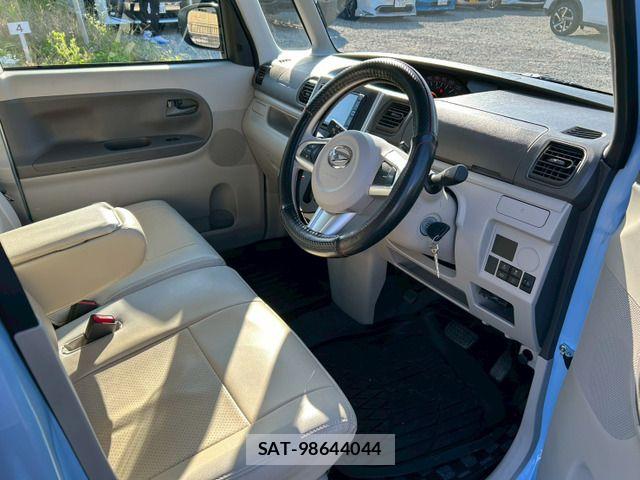 Daihatsu TANTO 2018-08 7981261-8