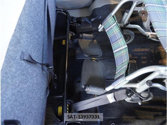 Daihatsu TANTO 2018-09 7981258-12