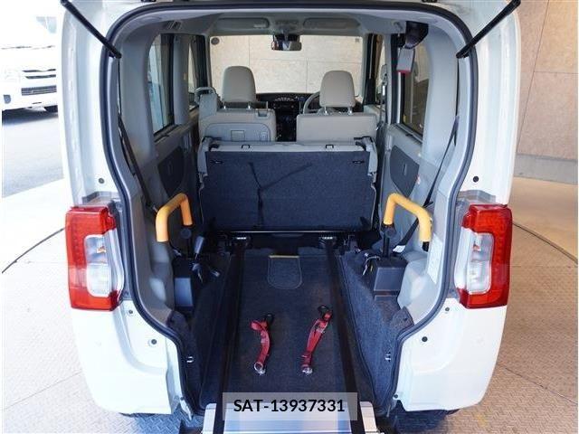 Daihatsu TANTO 2018-09 7981258-4