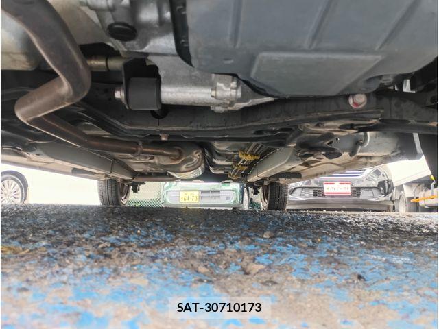 Daihatsu TANTO 2019-02 7981263-17