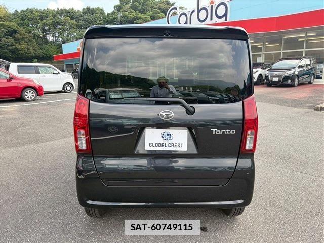 Daihatsu TANTO 2022-05 7981256-6