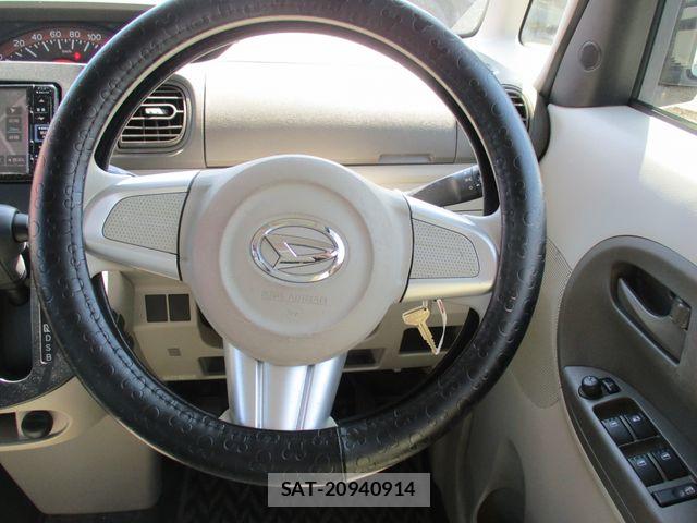 Daihatsu TANTO 2015-10 7981268-22