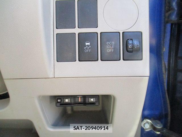 Daihatsu TANTO 2015-10 7981268-23