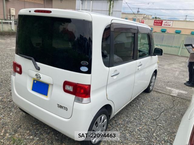 Daihatsu TANTO 2010-12 8038676-3