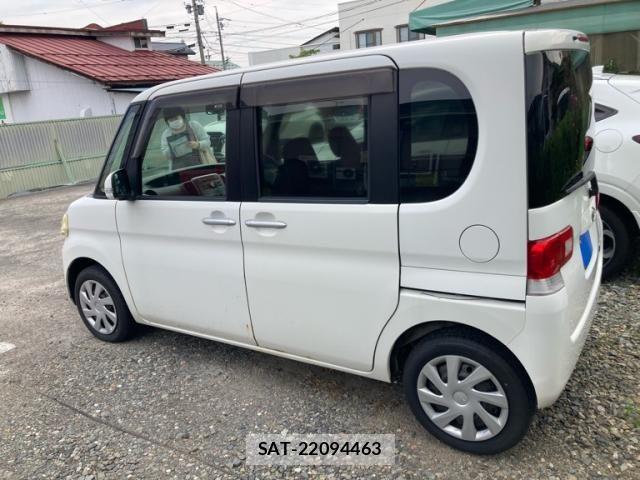Daihatsu TANTO 2010-12 8038676-4