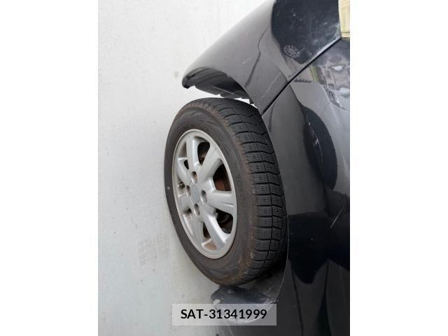 Daihatsu TANTO 2011-07 8038672-9