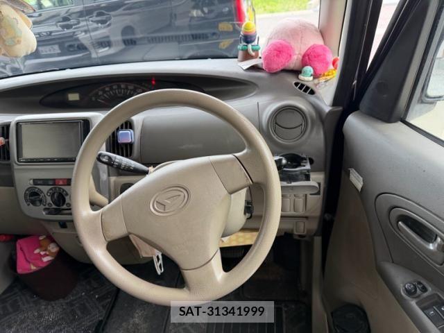 Daihatsu TANTO 2011-07 8038672-11