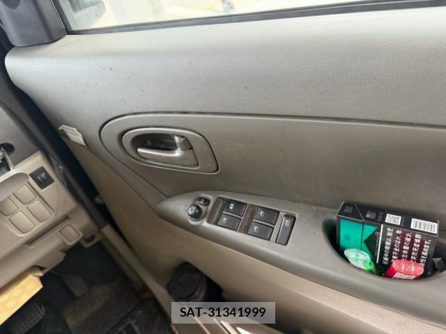 Daihatsu TANTO 2011-07 8038672-13