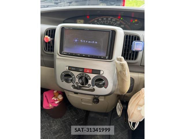Daihatsu TANTO 2011-07 8038672-16