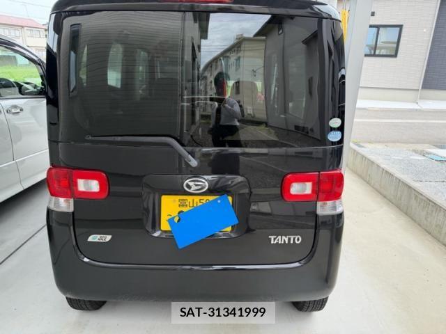 Daihatsu TANTO 2011-07 8038672-4