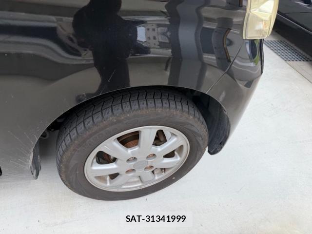 Daihatsu TANTO 2011-07 8038672-6