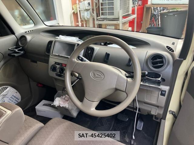 Daihatsu TANTO 2010-03 8038671-10