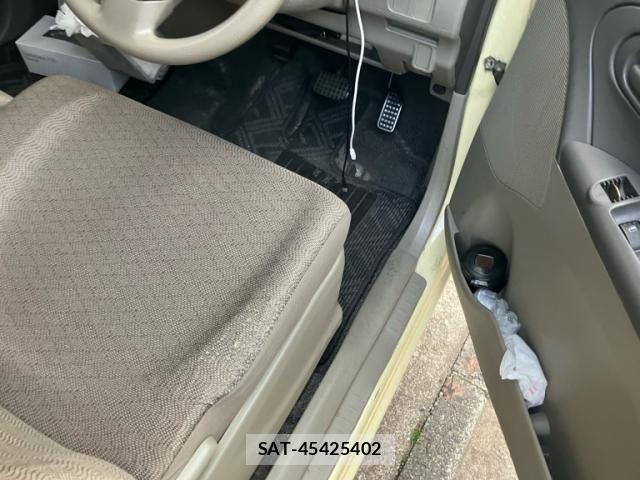 Daihatsu TANTO 2010-03 8038671-12