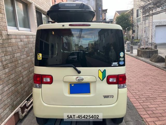 Daihatsu TANTO 2010-03 8038671-3
