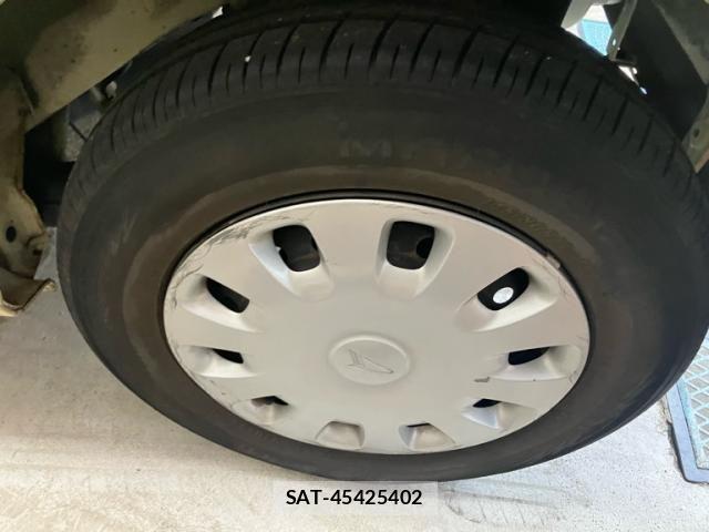 Daihatsu TANTO 2010-03 8038671-7