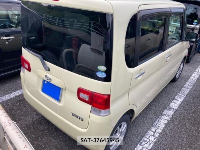 Daihatsu TANTO 2010-01 8038679-2