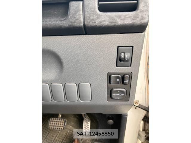 Daihatsu TANTO 2007-07 8038668-21