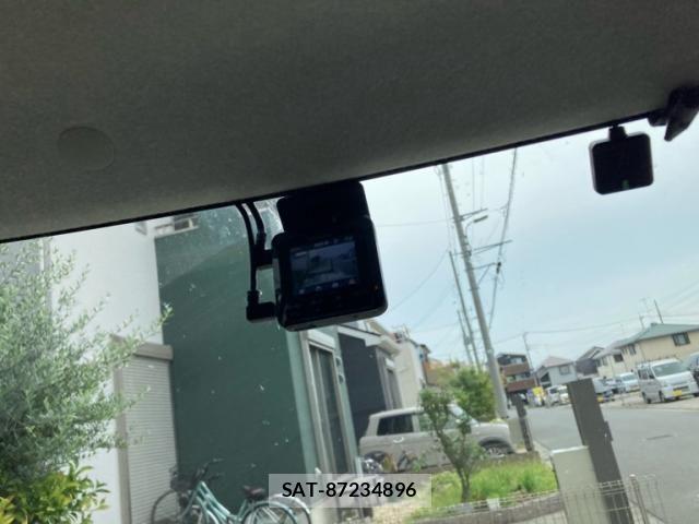 Daihatsu TANTO 2013-11 8038670-21