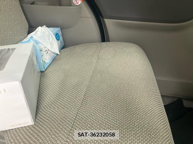 Daihatsu TANTO 2015-07 8038659-25
