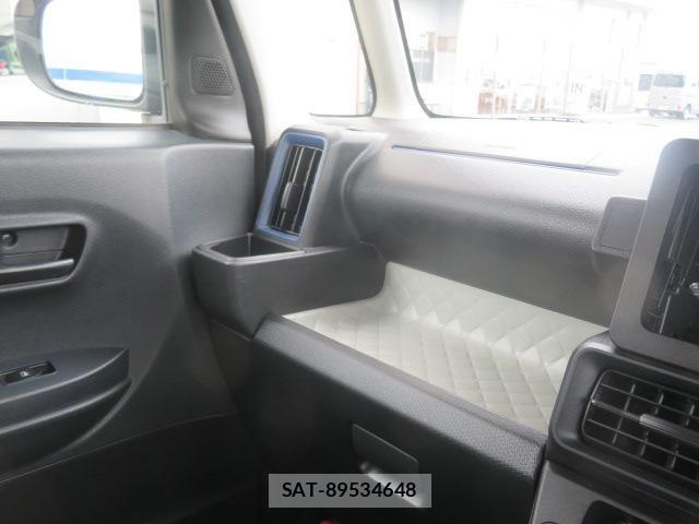 Daihatsu TANTO 2022-10 8038649-10