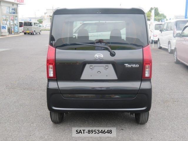 Daihatsu TANTO 2022-10 8038649-4