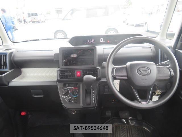 Daihatsu TANTO 2022-10 8038649-7