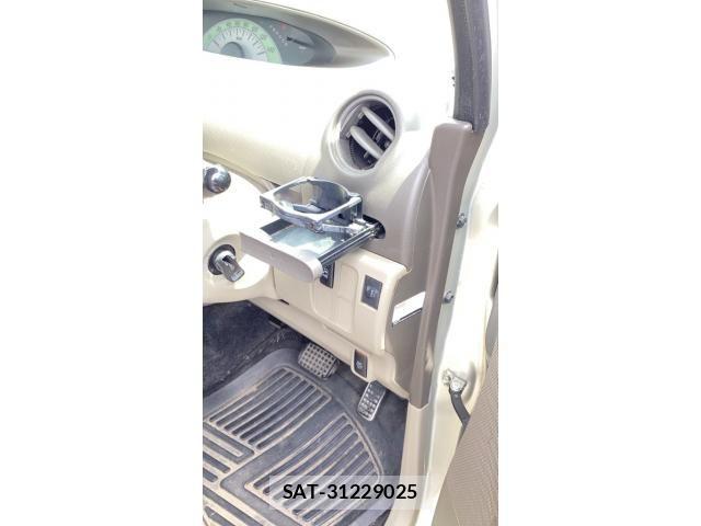 Daihatsu TANTO 2009-11 8038678-14