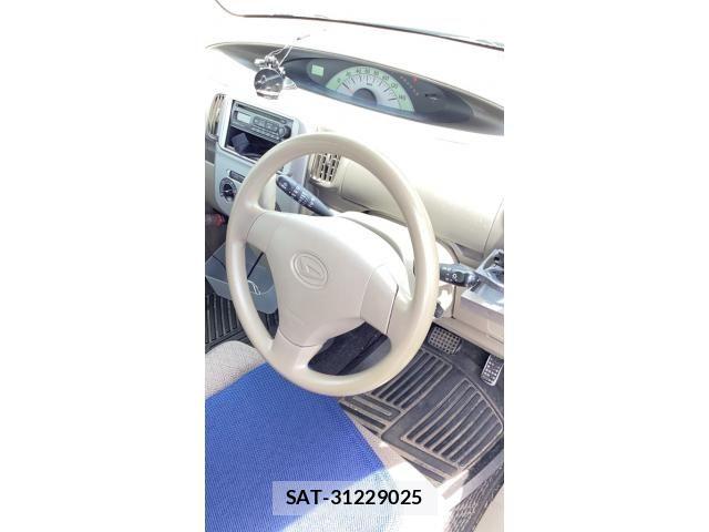 Daihatsu TANTO 2009-11 8038678-15