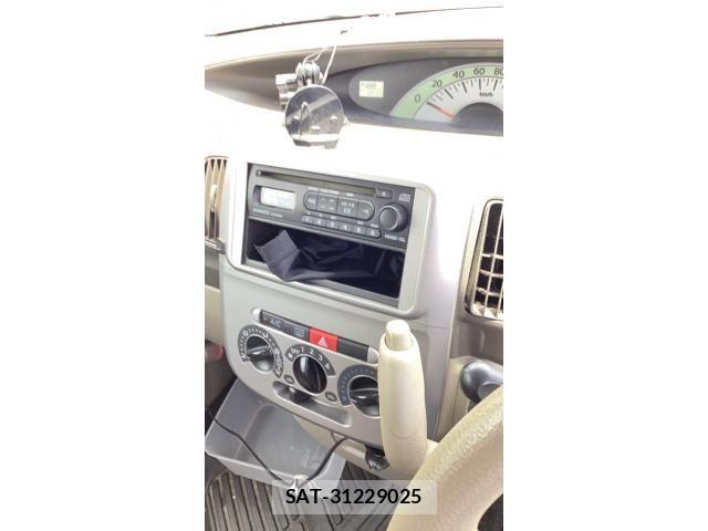 Daihatsu TANTO 2009-11 8038678-17