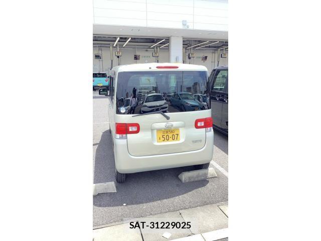 Daihatsu TANTO 2009-11 8038678-1