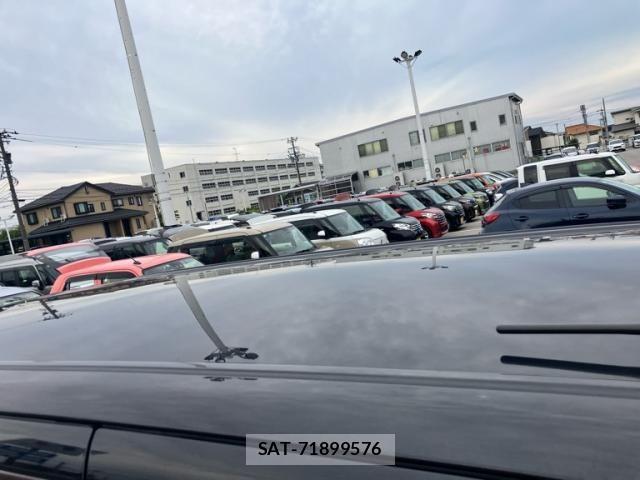 Daihatsu TANTO 2018-04 8038661-16