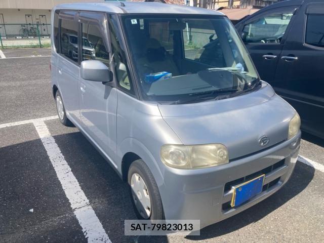 Daihatsu TANTO 2004-06 8038677-1