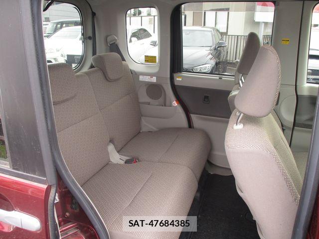 Daihatsu TANTO 2017-07 8038655-12