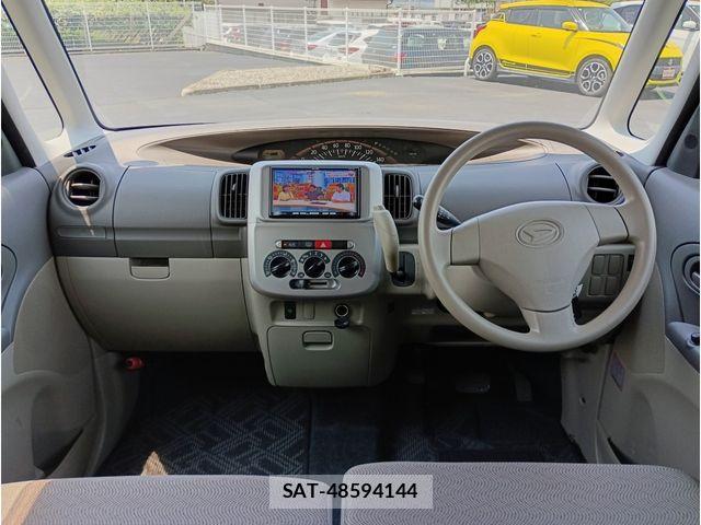 Daihatsu TANTO 2012-02 8075856-6